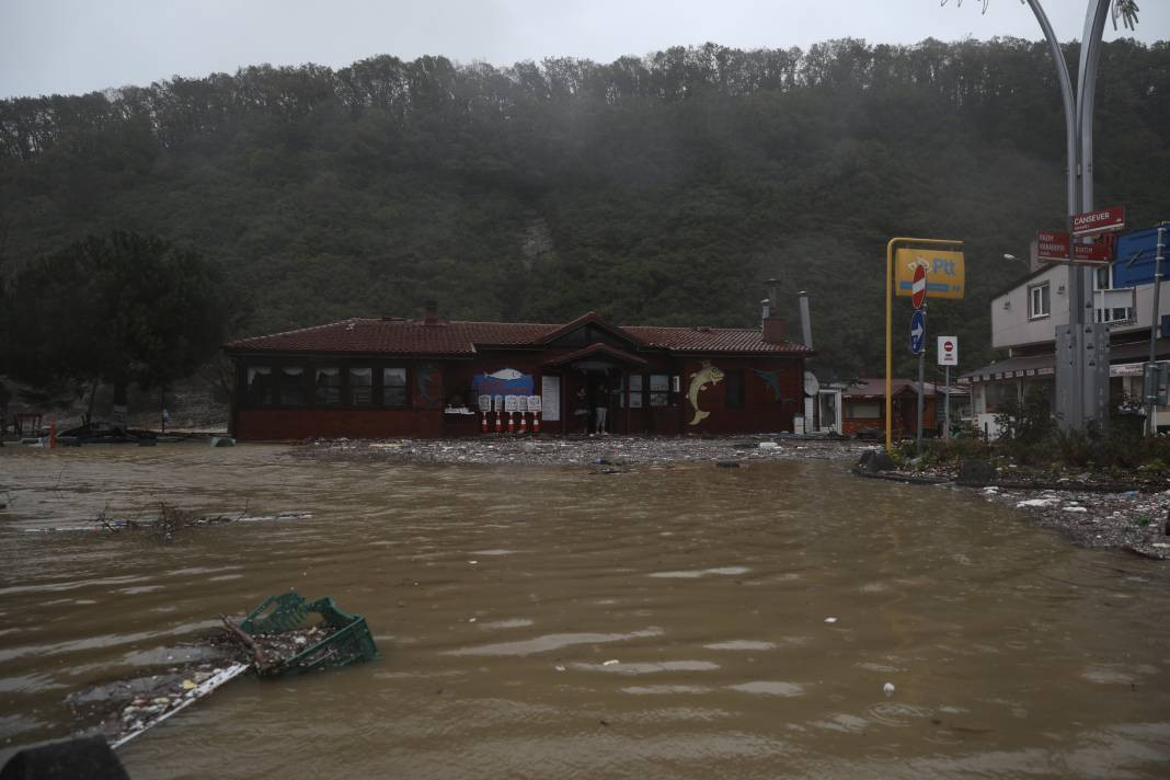 Şile’de hasar tespit ve temizlik çalışmaları yapılıyor - Resim: 6
